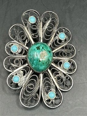 VTG Israel 925. Silver Filigree Flower Brooch with Turquoise Stones - Green/Blue
